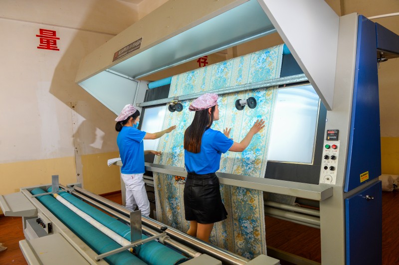 Cloth inspection machine